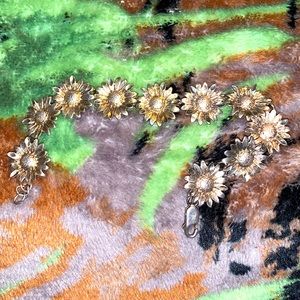 6 1/2” Sunflower bracelet